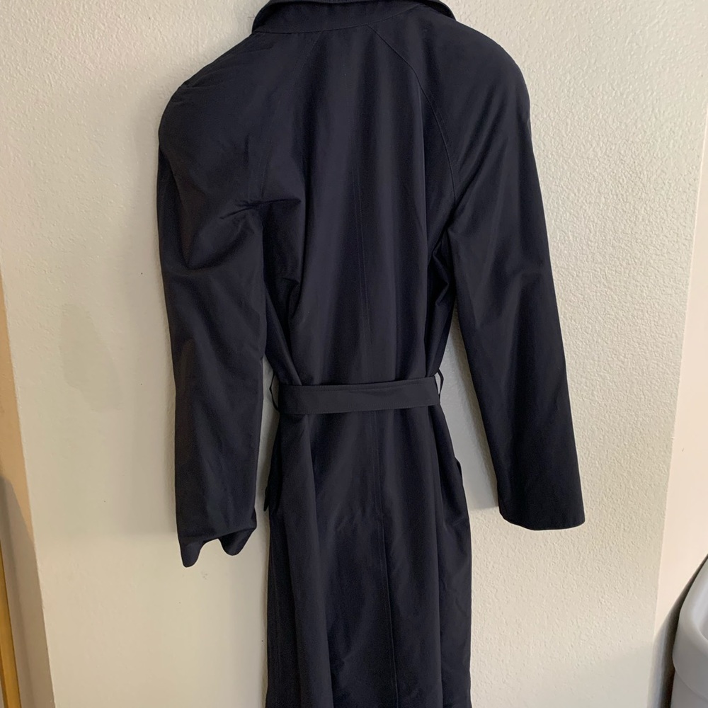 Black Chanel Trench Coat in Very Good Condition - Picture 6 of 9